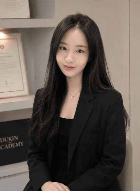 박현진 (Hyunjin Park)
